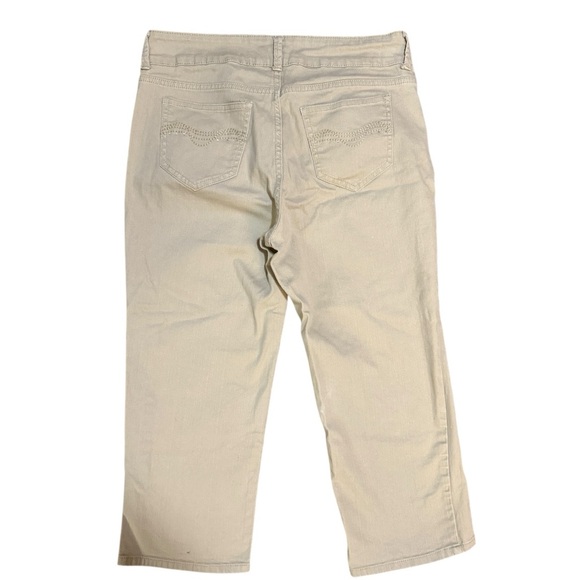 Tan Riders by Lee Cropped Pants - Picture 8 of 8